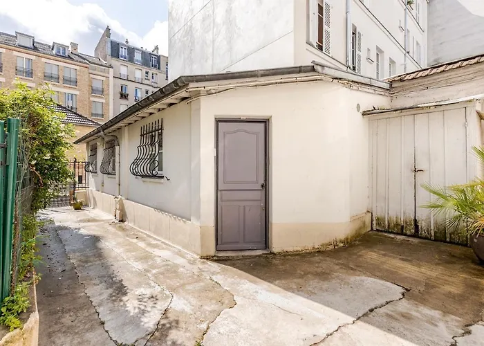 Coquette Maisonnette Place Denfert-rochereau 파리